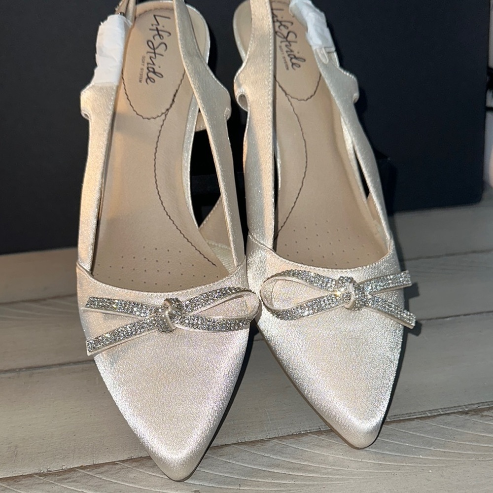 Life Stride‎ Cream Slingback Heels with Crystal Bow